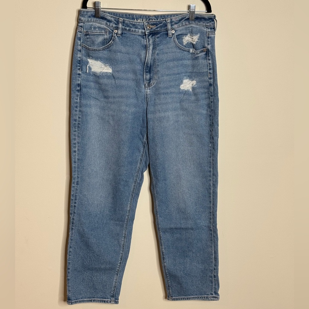American Eagle Outfitters Light Blue Distressed Mom jeans